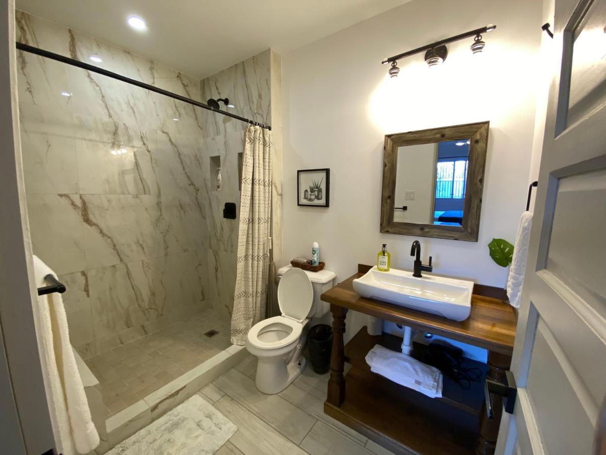 Stylish Apartments Near Best Western Hotel Belize City Exterior photo