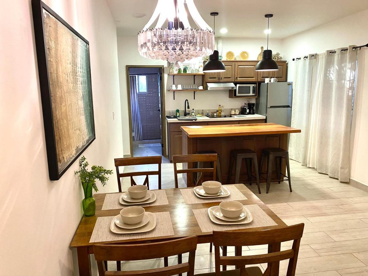 Stylish Apartments Near Best Western Hotel Belize City Exterior photo