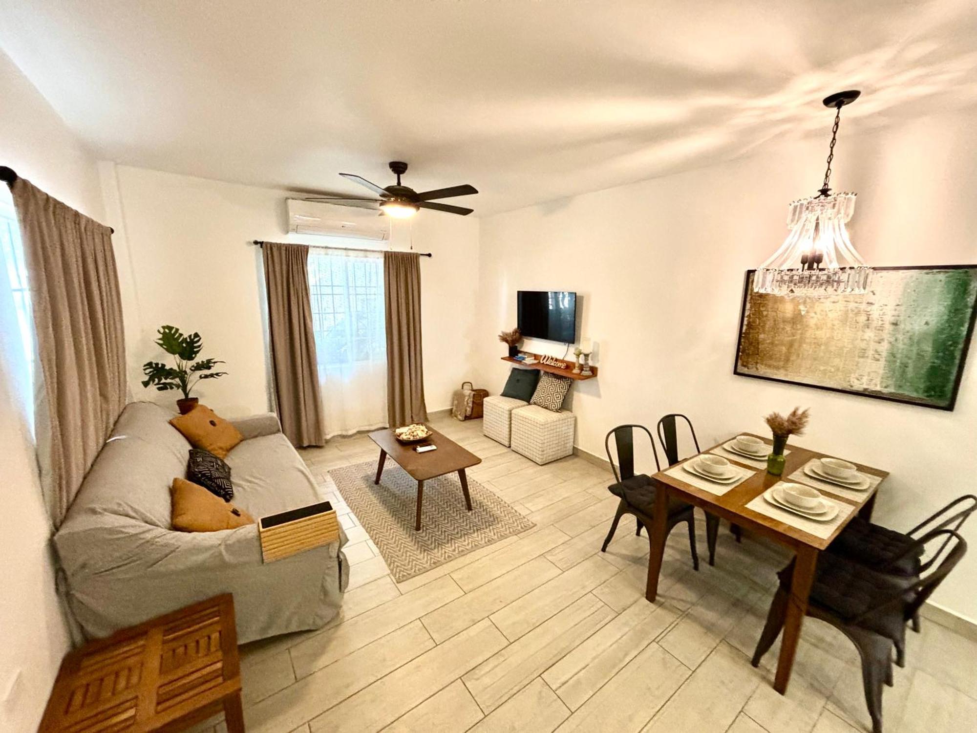 Stylish Apartments Near Best Western Hotel Belize City Exterior photo